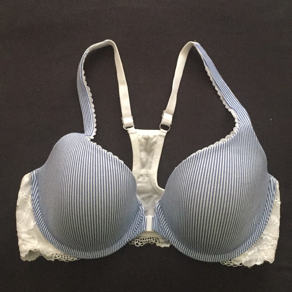 Victoria’s Secret Racerback Lace Bra 34D